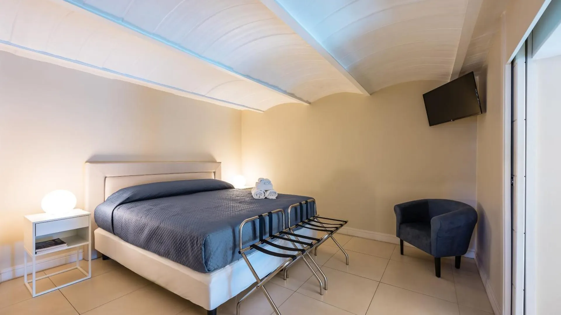 Apartment Blu Breeze On Seafront With Parking By Napoliapartments Italy