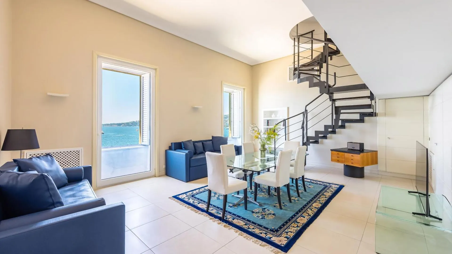 Blu Breeze On Seafront With Parking By Napoliapartments