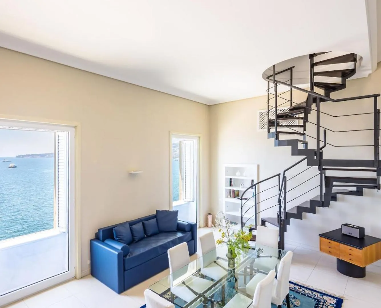 Διαμέρισμα Blu Breeze On Seafront With Parking By Napoliapartments